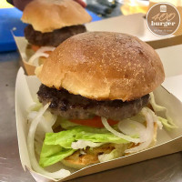 400 Burger Hamburgeria E Birreria food