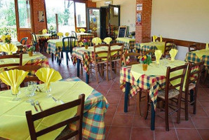 Trattoria Da Natale inside