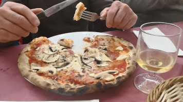 Pizzeria Sapori Del Fanaco food