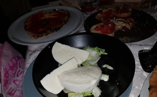 Pizzeria Braceria Belvedere food