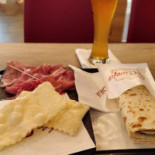 La Caveja food
