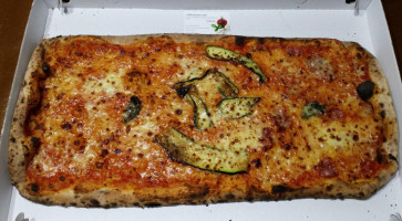 L'officina Pizza E Sfizi Di Cosenza Aniello food