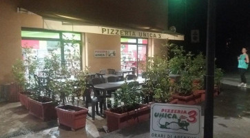 Pizza Che Passione outside