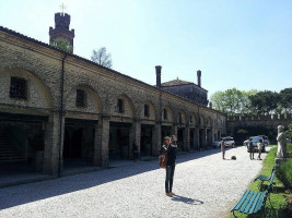 Castello Di Roncade outside