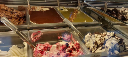 Gelateria Dolceamaro food