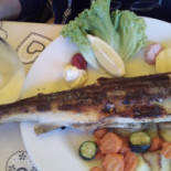 Sarner Forellenzucht Nourriture
