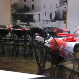 Golden Mill E Pizzeria À l'intérieur