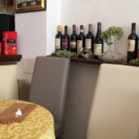Venice Cafe Dentro