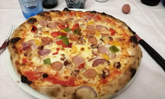 Pizzeria Punto A Capo food