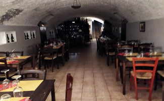 Cantina Del Barone inside