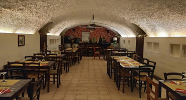 Cantina Del Barone inside