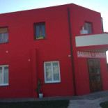 Pizza House Exterior