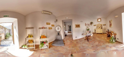 Villa Chiara Orto Cucina inside