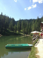 Rifugio Lago Ajal outside