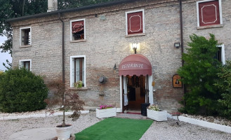 La Locanda Degli Artisti outside