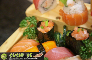 Sushi Ye Nuova Gestione food