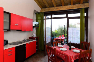 La Grolla Holiday Apartments Garda Lake inside