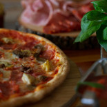 Spizzati Pizzeria D'asporto food
