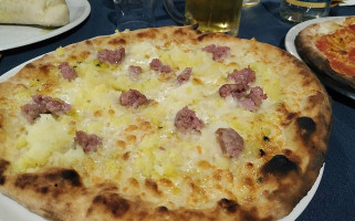 Pizzeria La Rotonda food