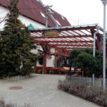 Rustikal outside