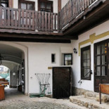 Rustikal outside