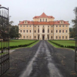 Zamek Liblice outside