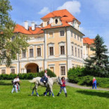Zamek Liblice outside