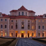 Zamek Liblice outside
