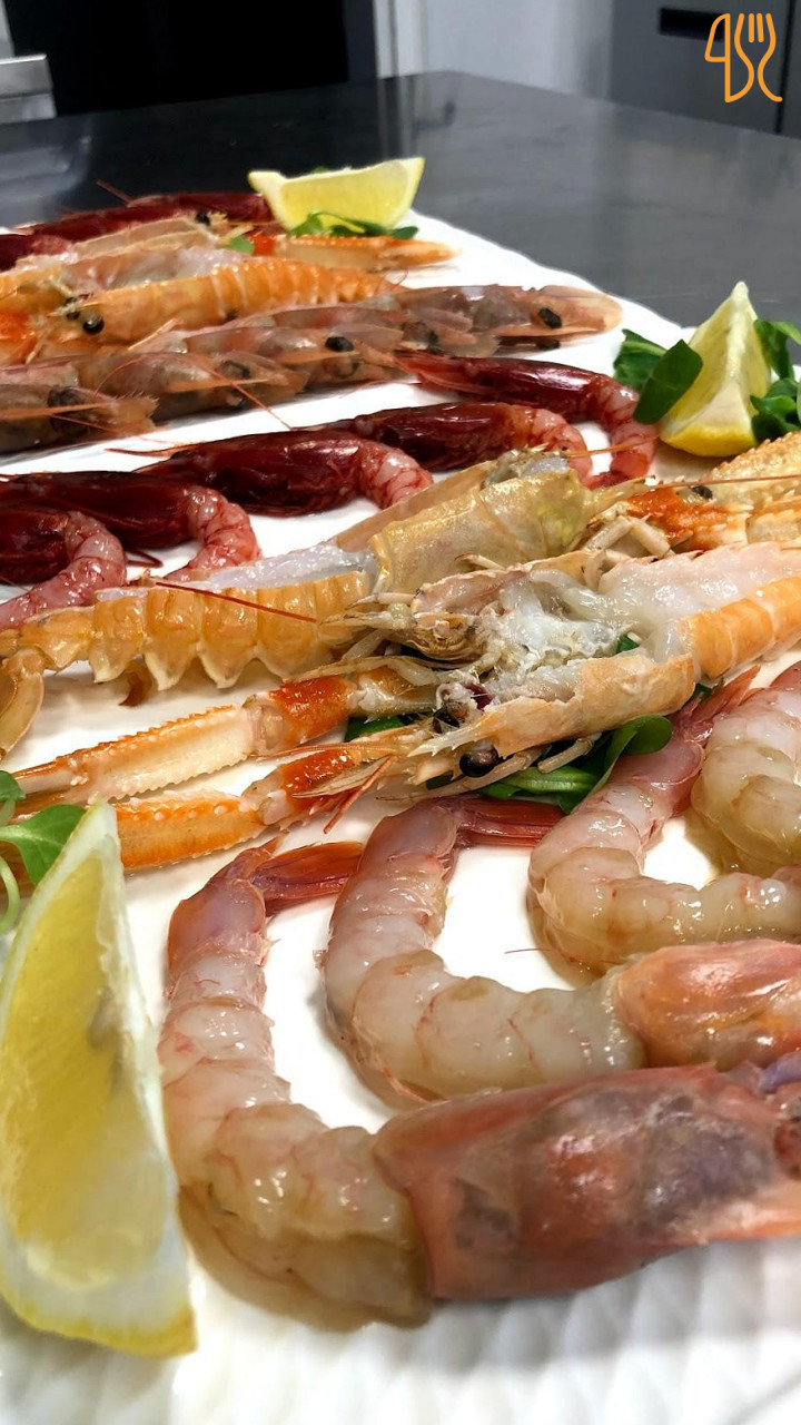 Villa Bernasconi Comida