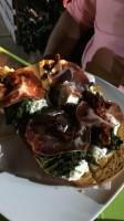 Fameoilbruschetteria food