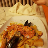 Mascalzone Latino 1 Comida