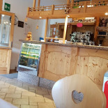 Bar Ristorante Affittacamere Passo Durone inside