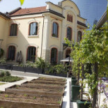Ratanà Extérieur