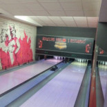 Bowling Peklo Jachta Minuman
