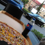 Pizza House outside