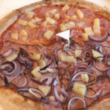 Pizza House food