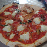 Pizza Metro food