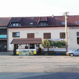 Hostinec U Labutě Esterno