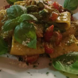 Lory Bella Comida