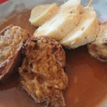 Zájezdní Hostinec U Jiskrů food