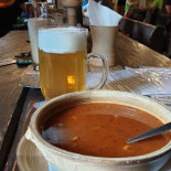 Památník, Pivovar, Hradní Restaurace A Muzeum Vítek Z Prčice Minuman