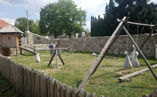 Památník, Pivovar, Hradní Restaurace A Muzeum Vítek Z Prčice Esterno