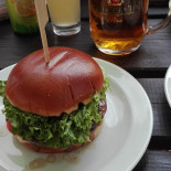 Steaky Tos Nežral food