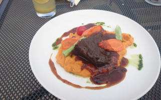 Vinařství U Kapličky food