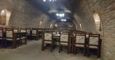 Vinařství U Kapličky inside