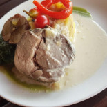 Vinařství U Kapličky food