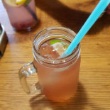 R Burger Minigolf drink