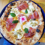 La Napoletana 2.0 food