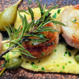 Follia Beach food