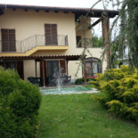 Pizzeria Dell'olmo outside